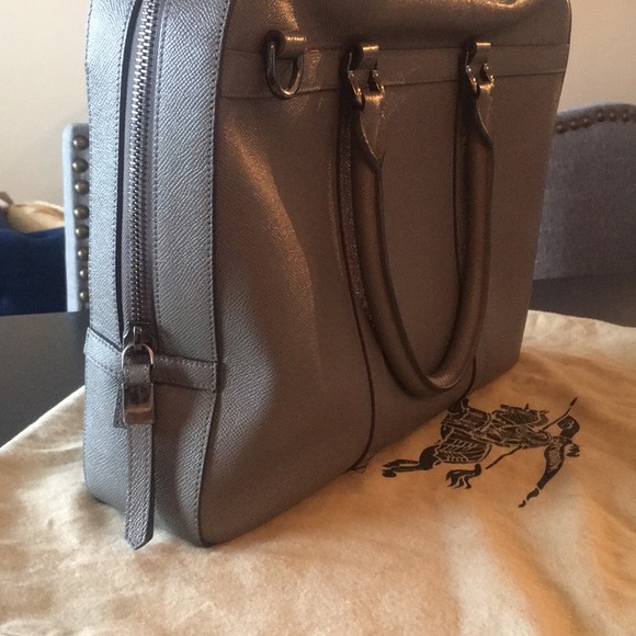 Burberry Bag - Picture 2 of 6